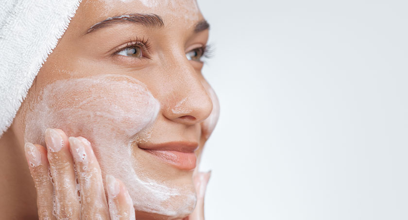 Vitamin C + Peptide Combination Skin Cleanser